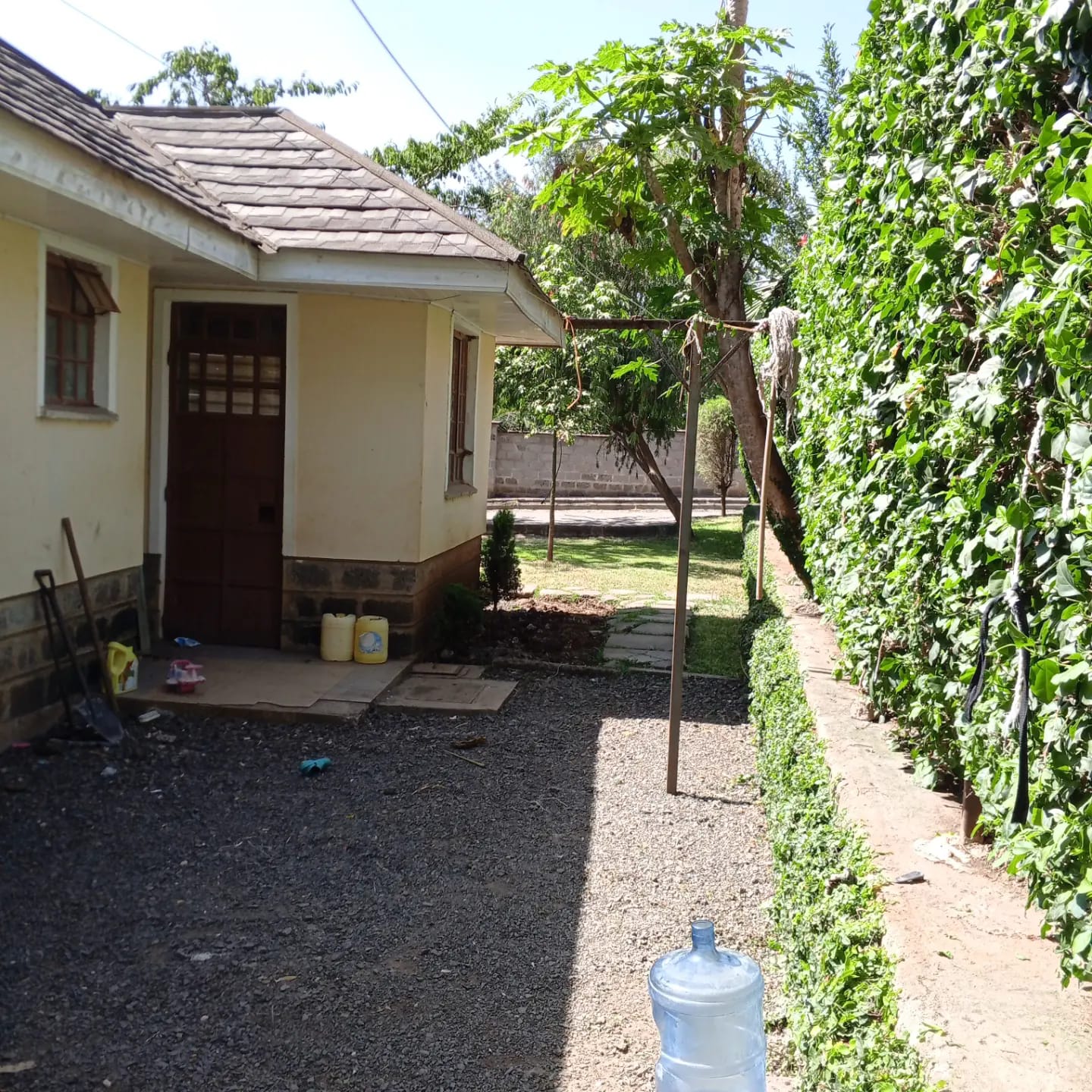 Outstanding 3 bedroom bungalow to let in Rongai