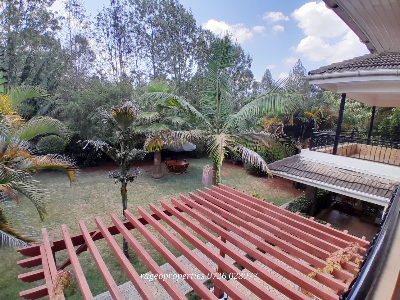 Outstanding 4 bedroom maisonette plus sq for sale in karen Image