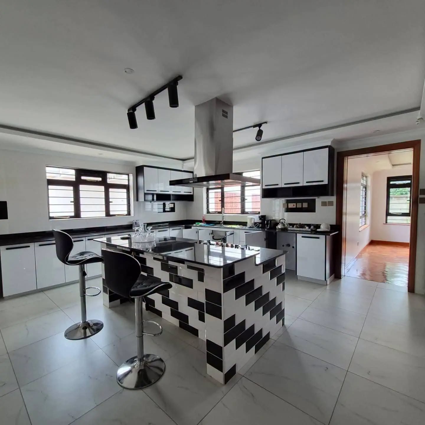 outstanding 5 bedroom maisonette for sale in runda Image