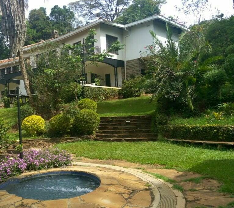 5 bedroom own compound house for sale in Old Muthaiga