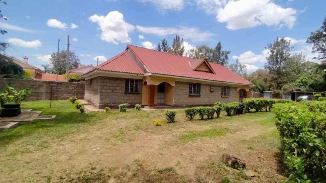 3 bedroom bungalow for rent in Karen