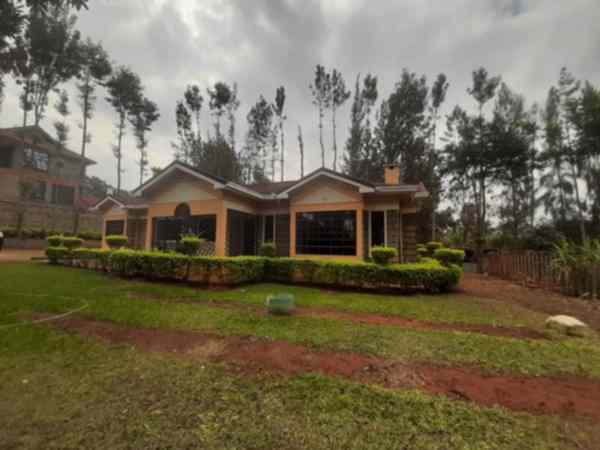 4 bedroom bungalow for rent in Kiambu Kirigiti