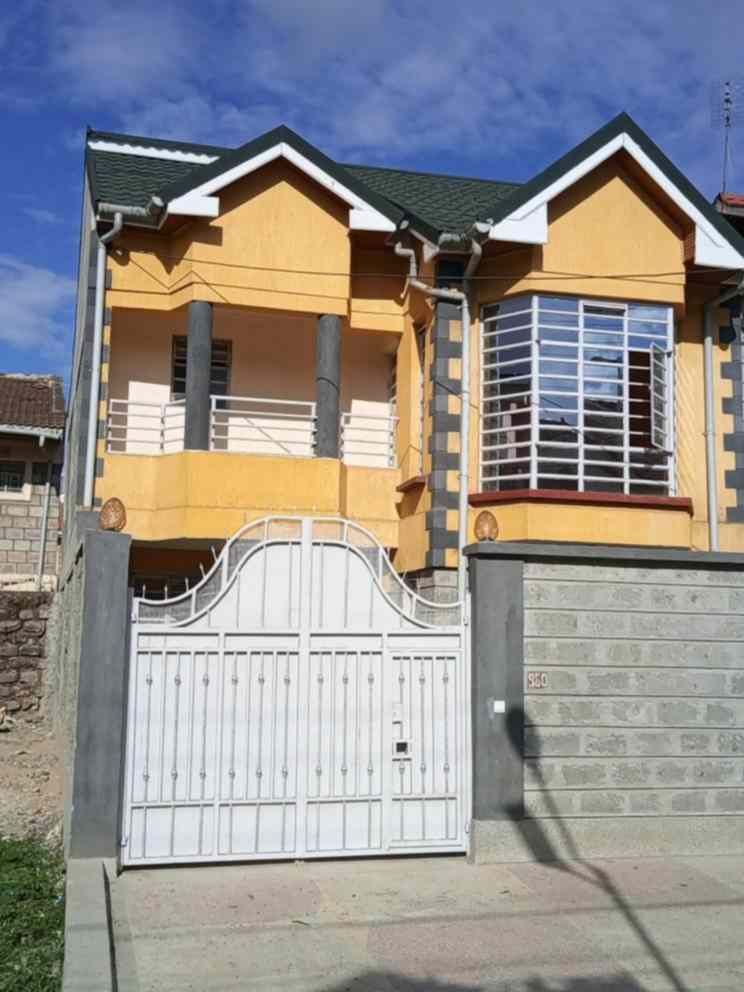 4 bedroom house for sale in Donholm