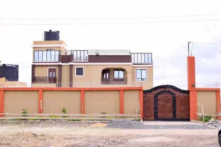 5 bedroom flat roof bungalow for sale in Kitengela