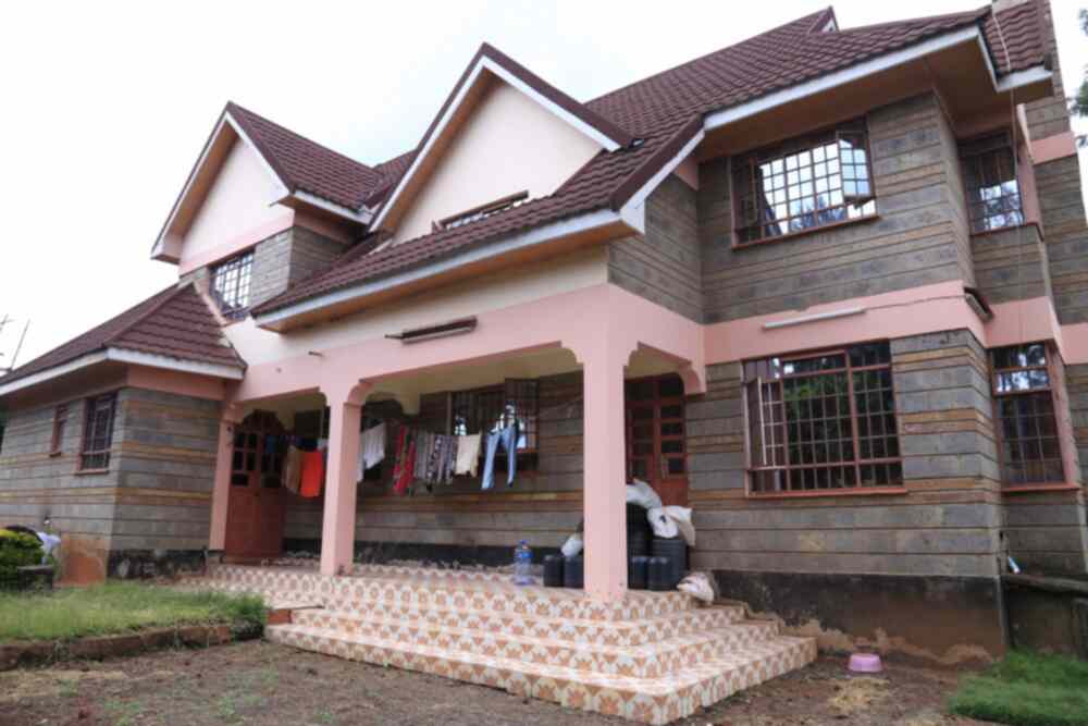 5 bedroom house for sale in Thome