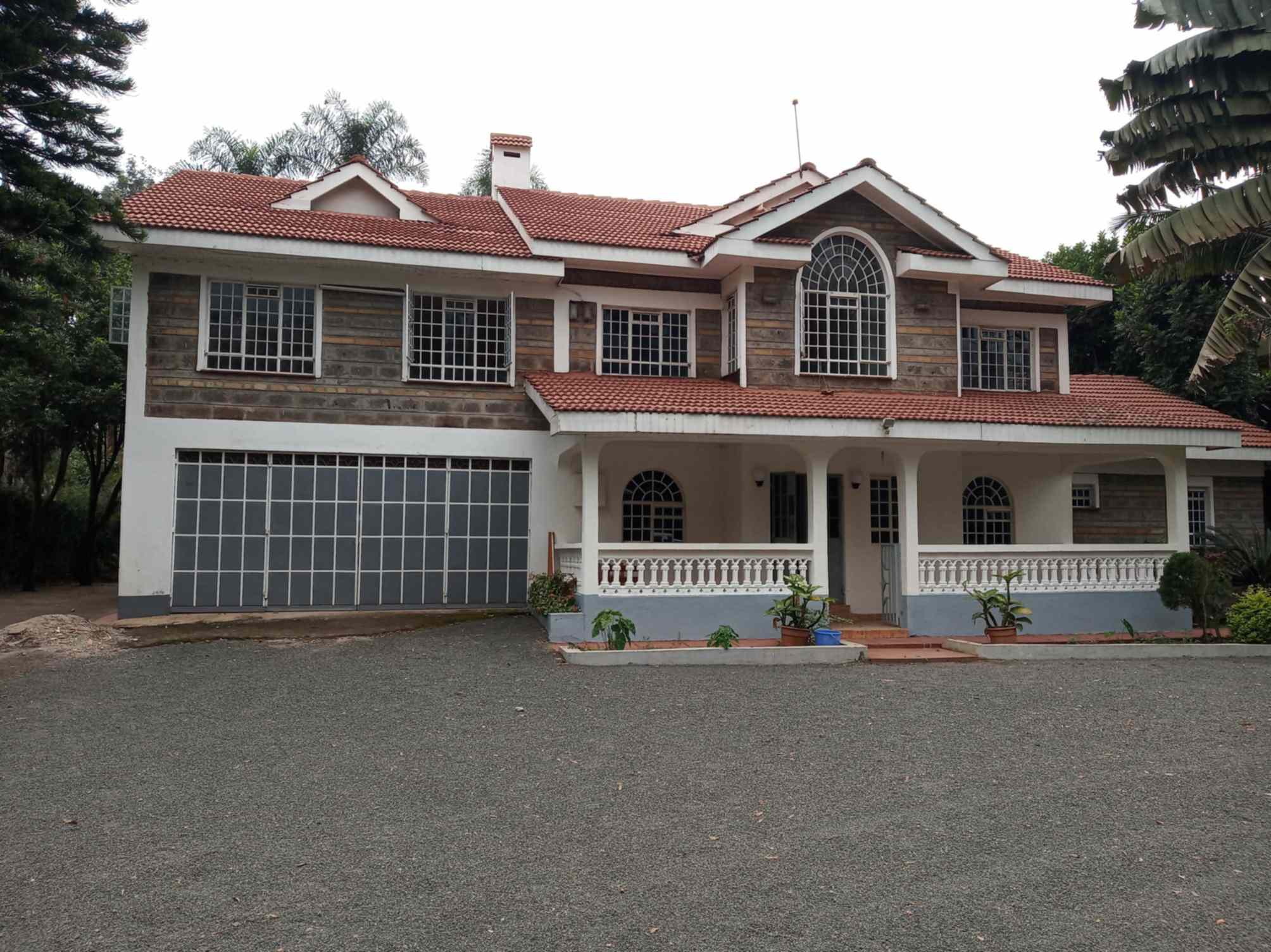 5 bedroom mansion for rent in Thome
