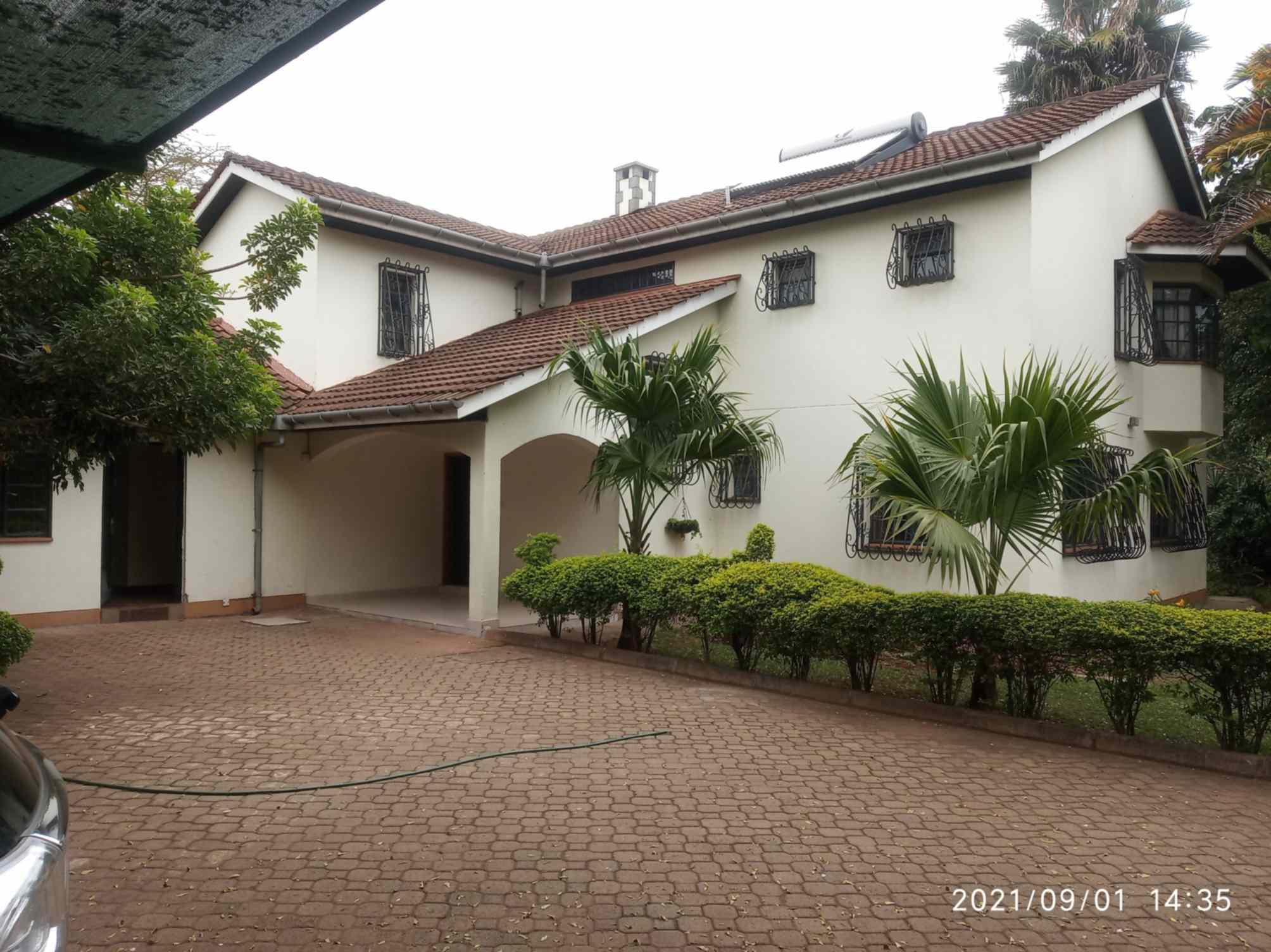 5 bedroom mansion in Runda Nairobi for rent