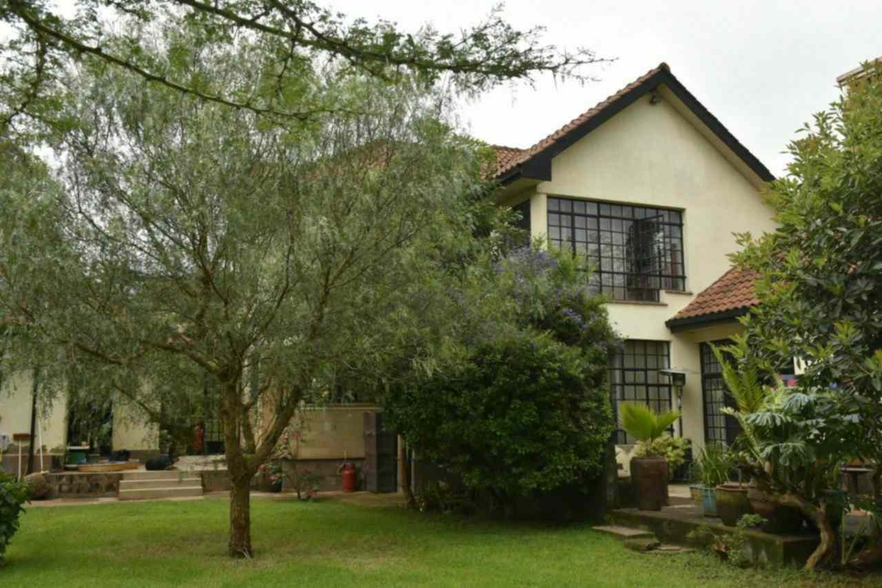 5 bedroom own compound for rent in Karen