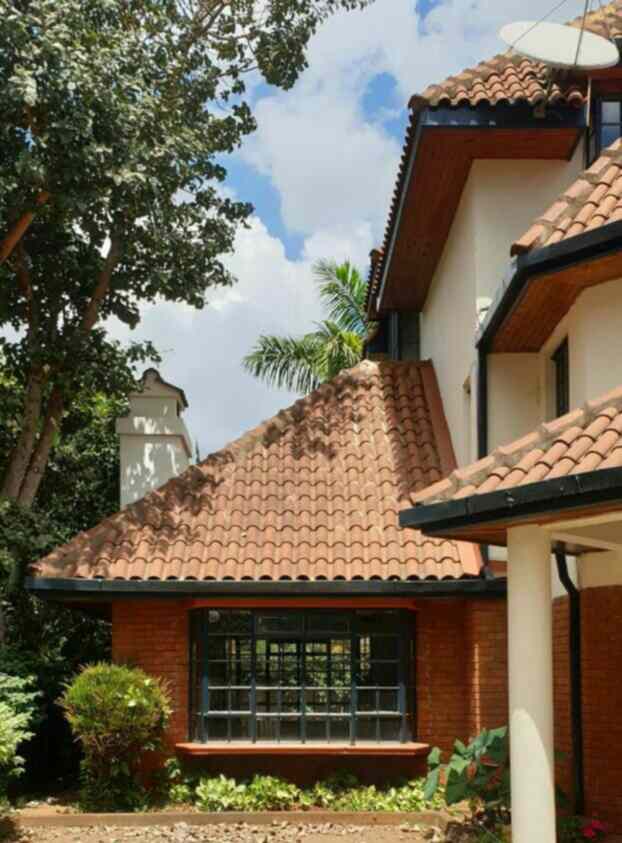 5 bedroom own compound for rent in Westlands