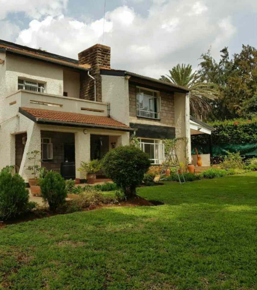 5 bedroom own compound for sale in Loresho