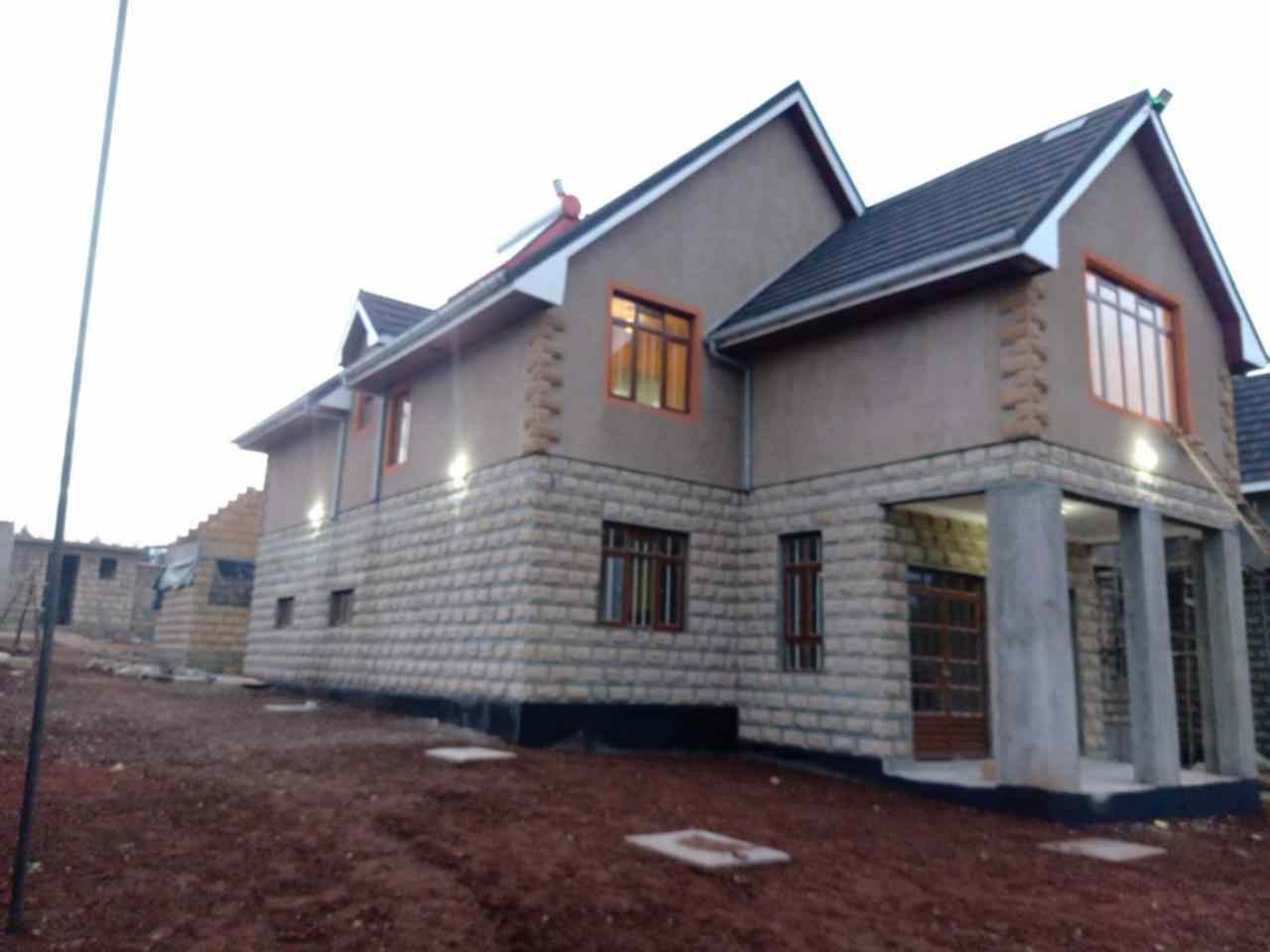 5 bedroom own compound for sale in Ngong