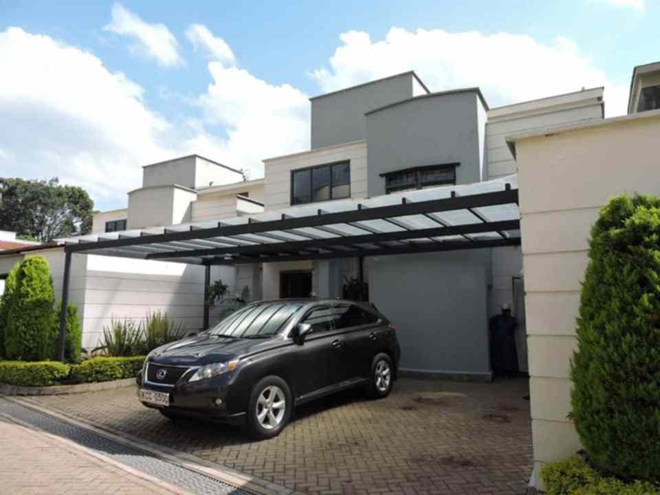 5 bedroom townhouse for sale in Kyuna