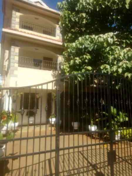 5 bedroom with dsq for rent in Kileleshwa