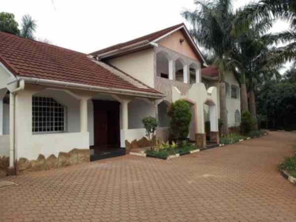 6 bedroom house for rent in Runda