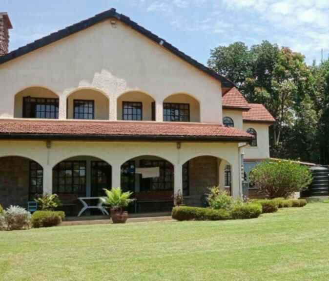 6 bedroom mansion for sale in Nyari