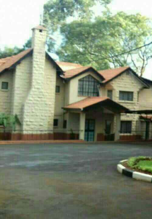 7 bedroom mansion for sale in Old Muthaiga