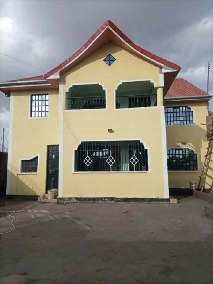 Kenyatta road 3 bedroom house for rent