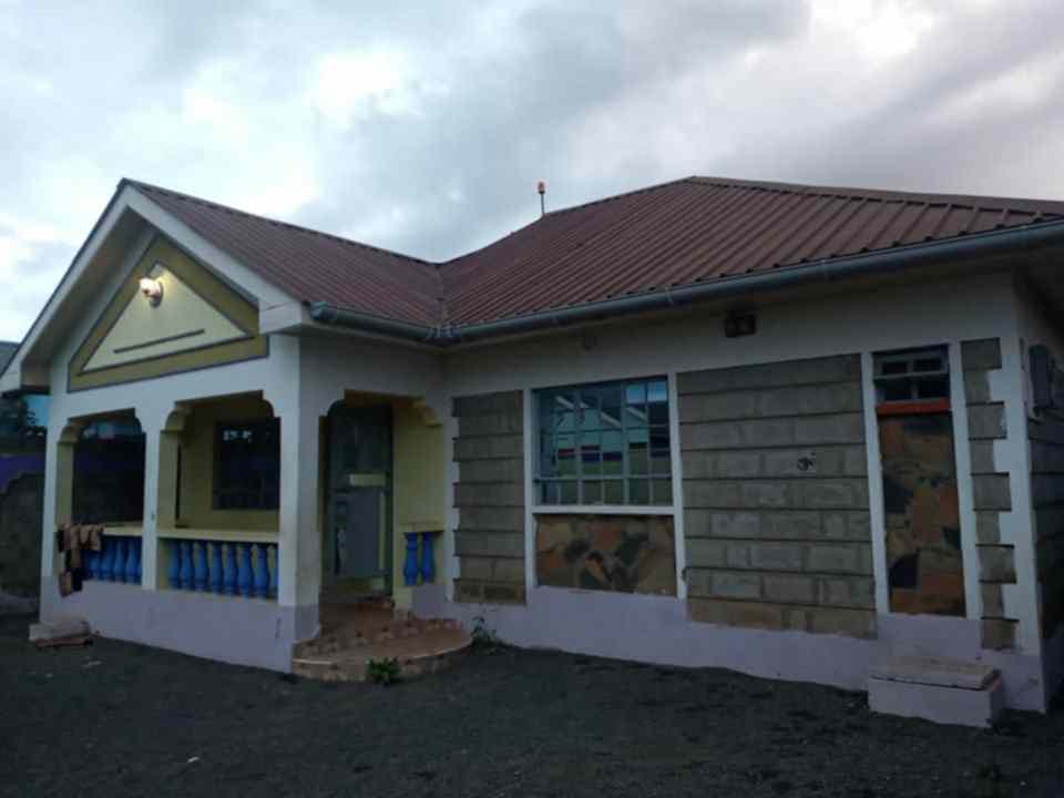 Ruiru Matangi 3 bedroom own compound house for rent