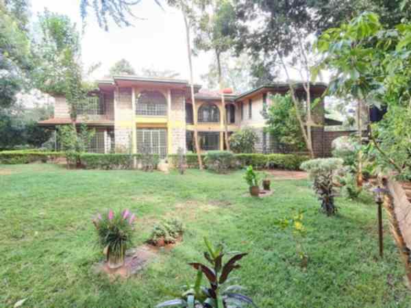 Runda 3 bedroom mansion with guestwing for rent