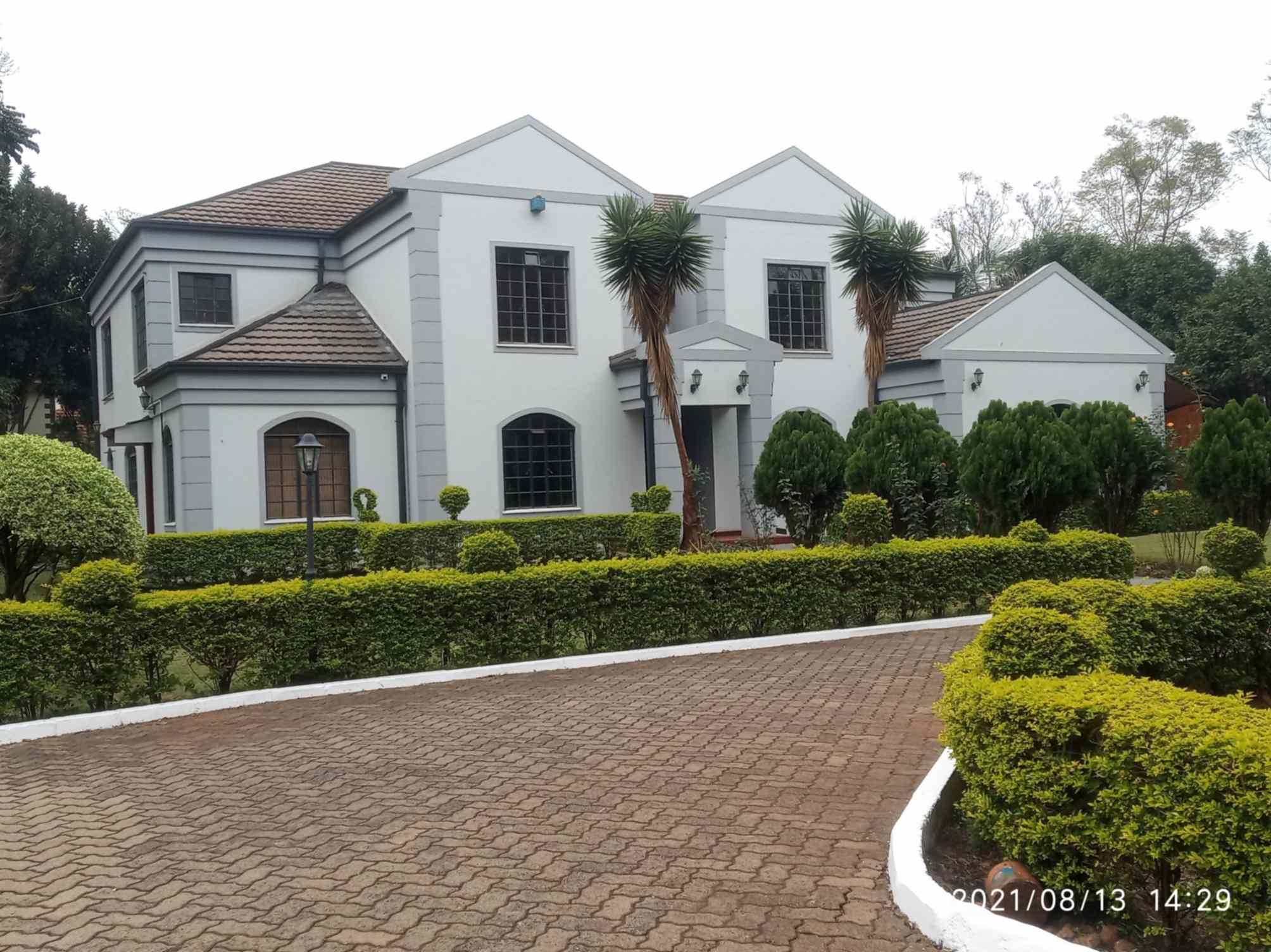 Runda Nairobi 4 bedroom mansion for rent