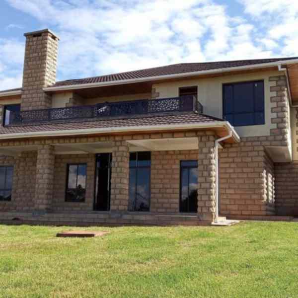 Runda Nairobi  5 bedroom mansion for rent