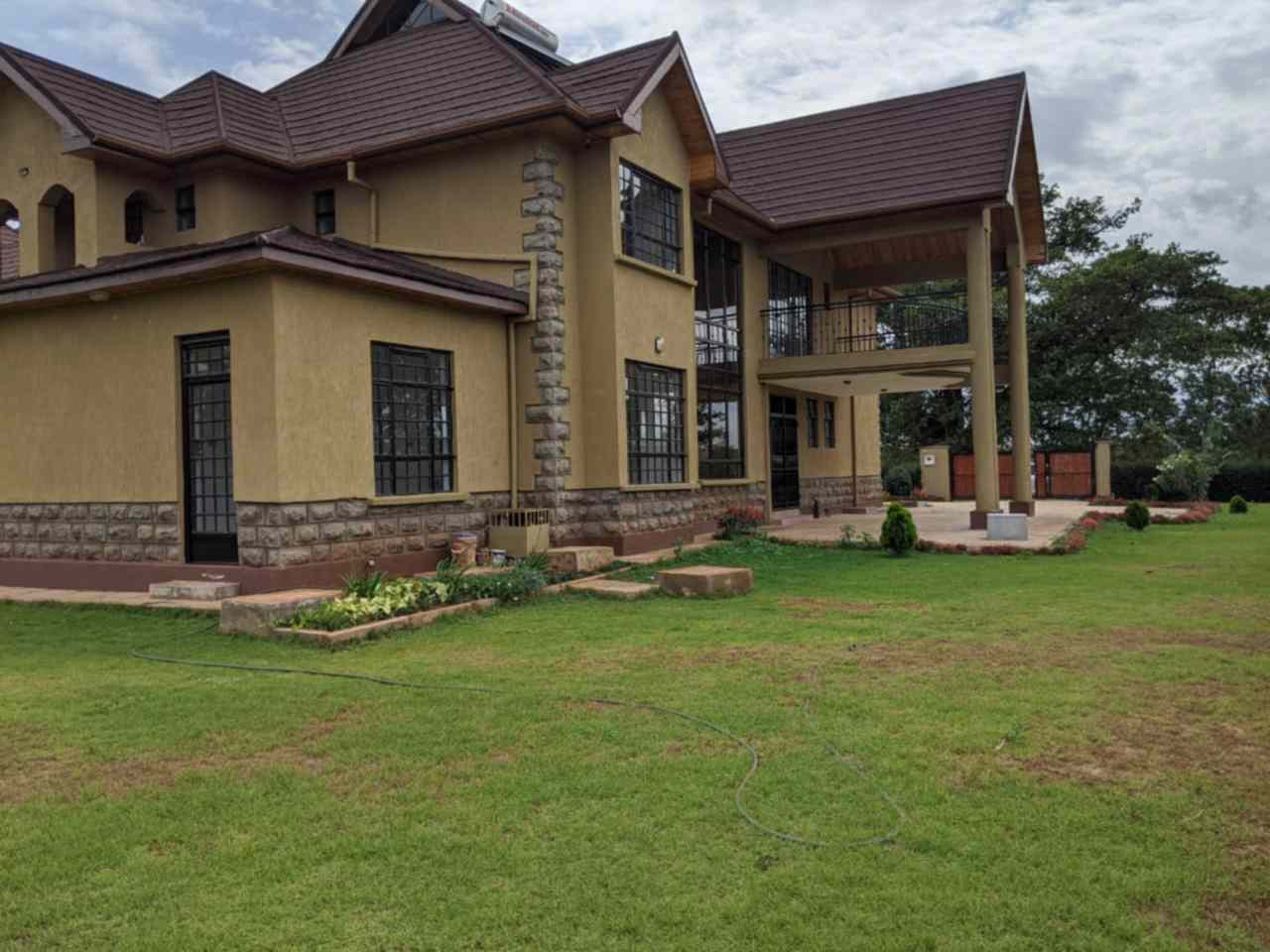 Thika 6 bedroom mansion for sale in Golf estate