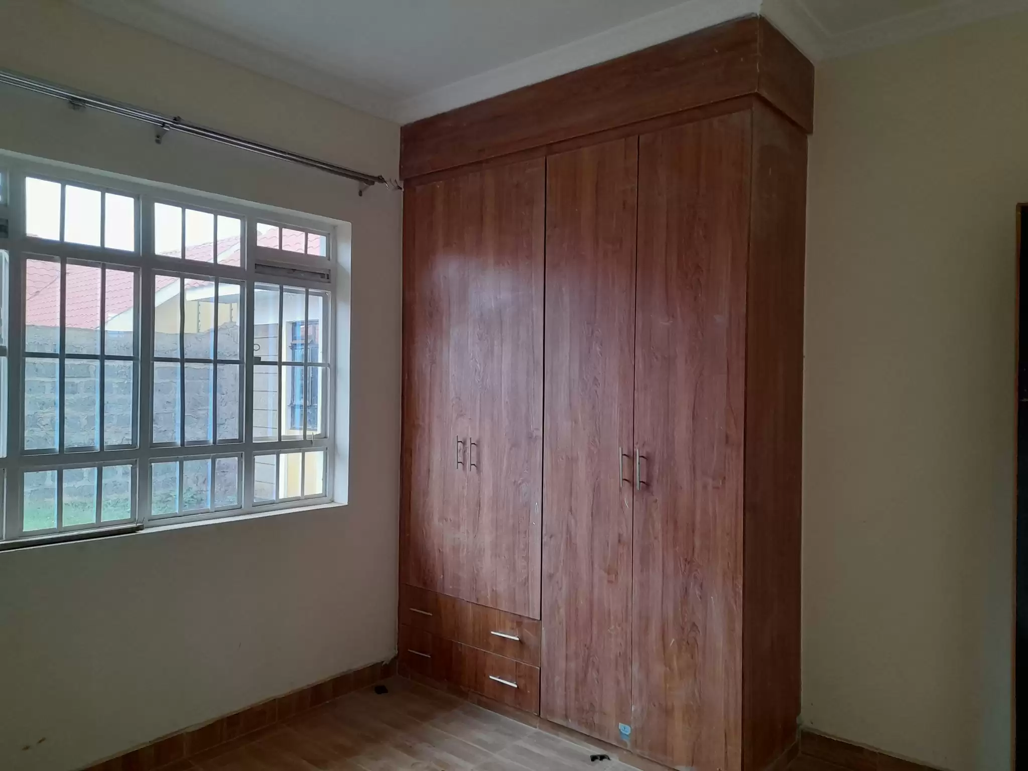 3 bedroom bungalow for rent in along Kenyatta road Image