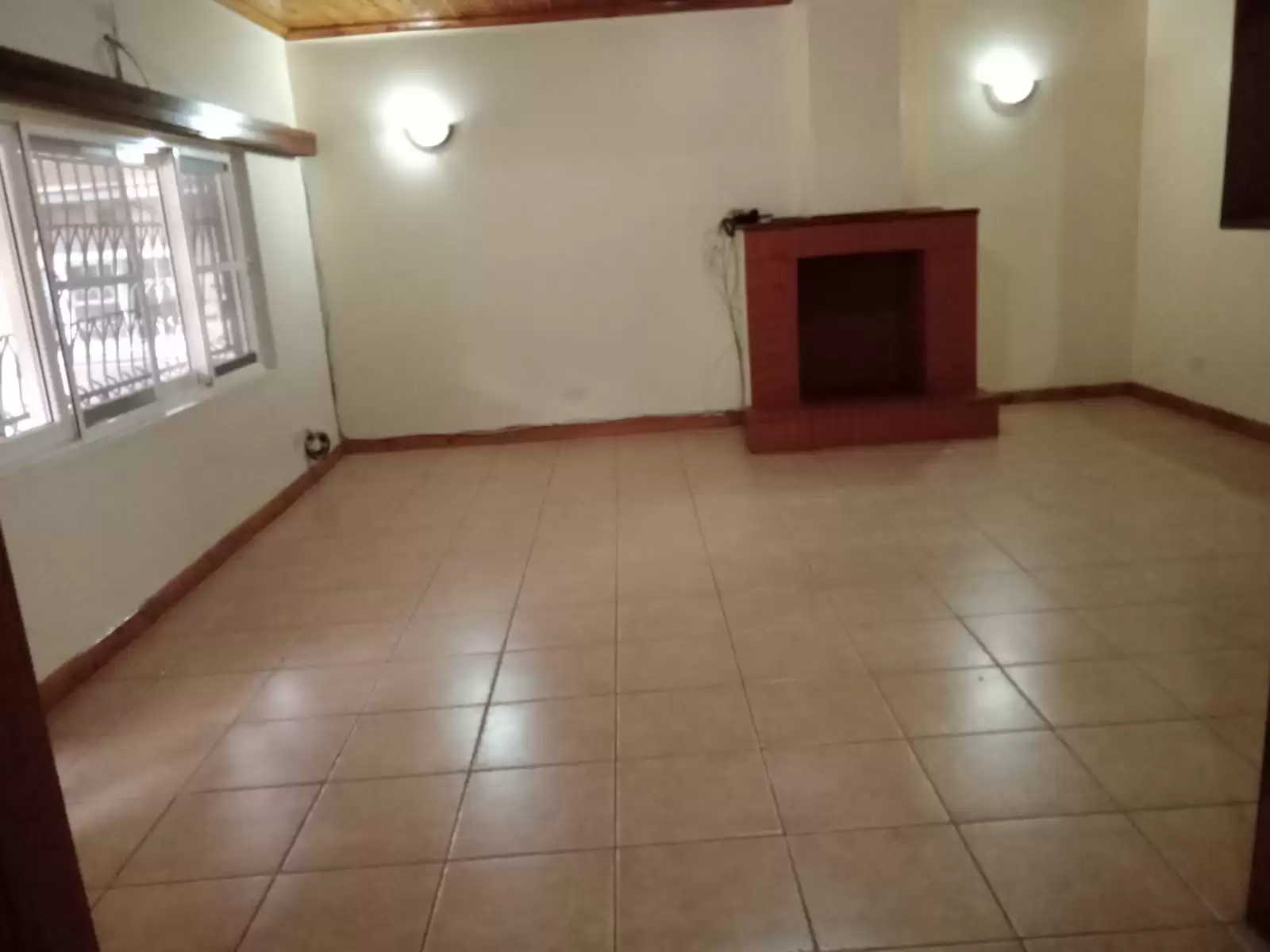 3 bedroom bungalow for rent in Runda Image