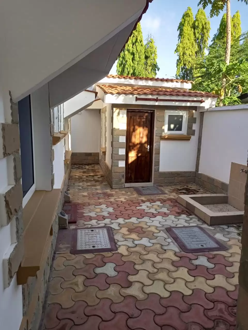 3 bedroom bungalow for sale in Mombasa Bamburi Image