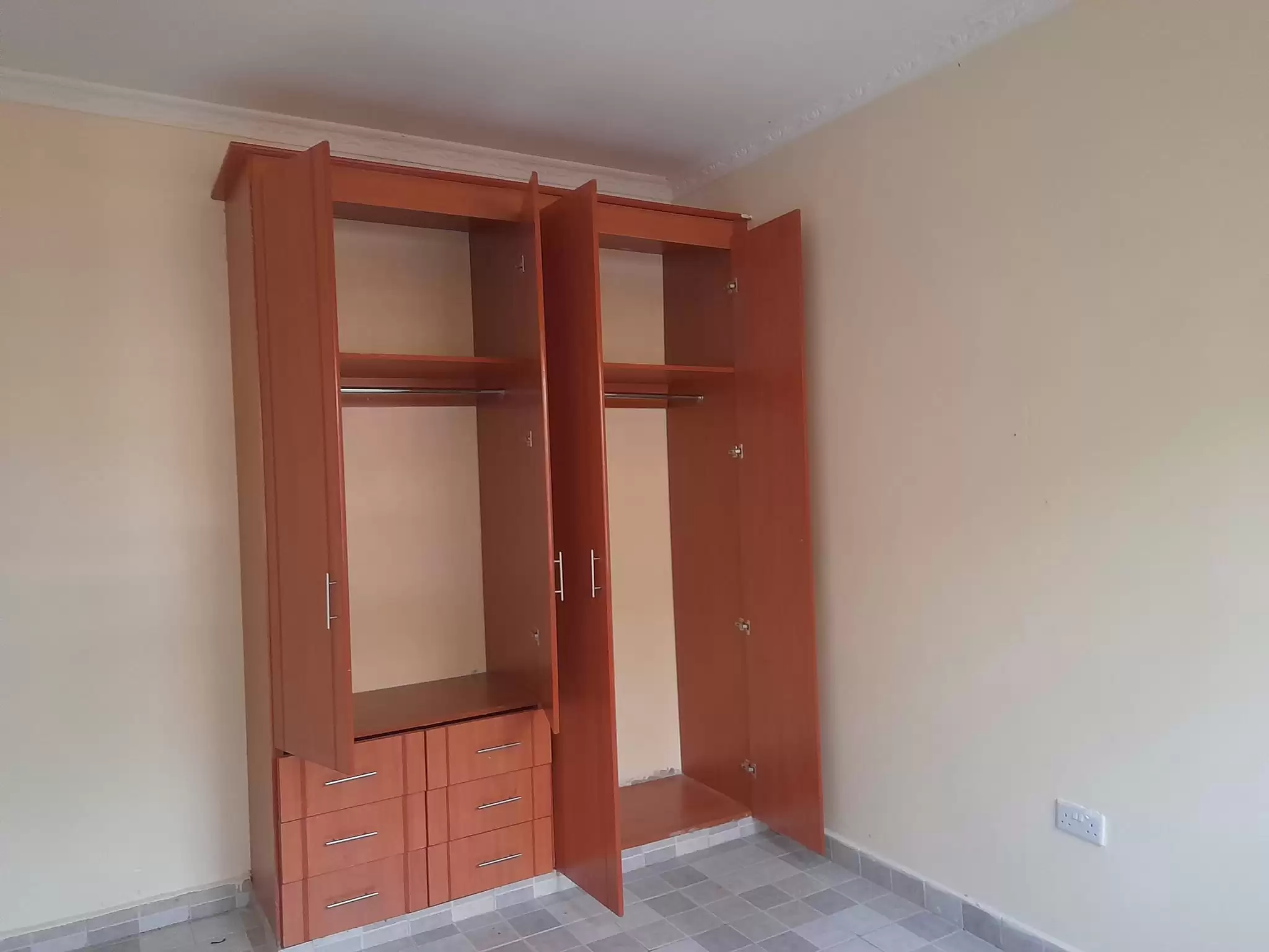 3 bedroom house for rent along Kenyatta road Image