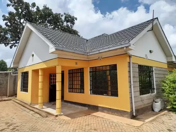 3 bedroom house for rent along Kenyatta road Image