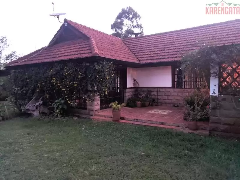 4 bedroom bungalow for sale in Langata Image