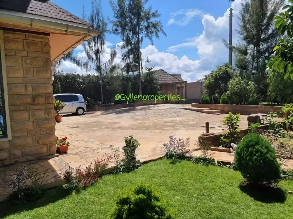 4 bedroom House for sale along Kenyatta road Image