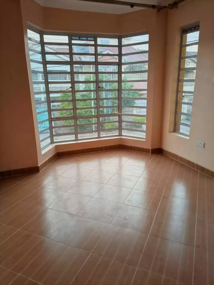 4 bedroom house for sale in Donholm Image