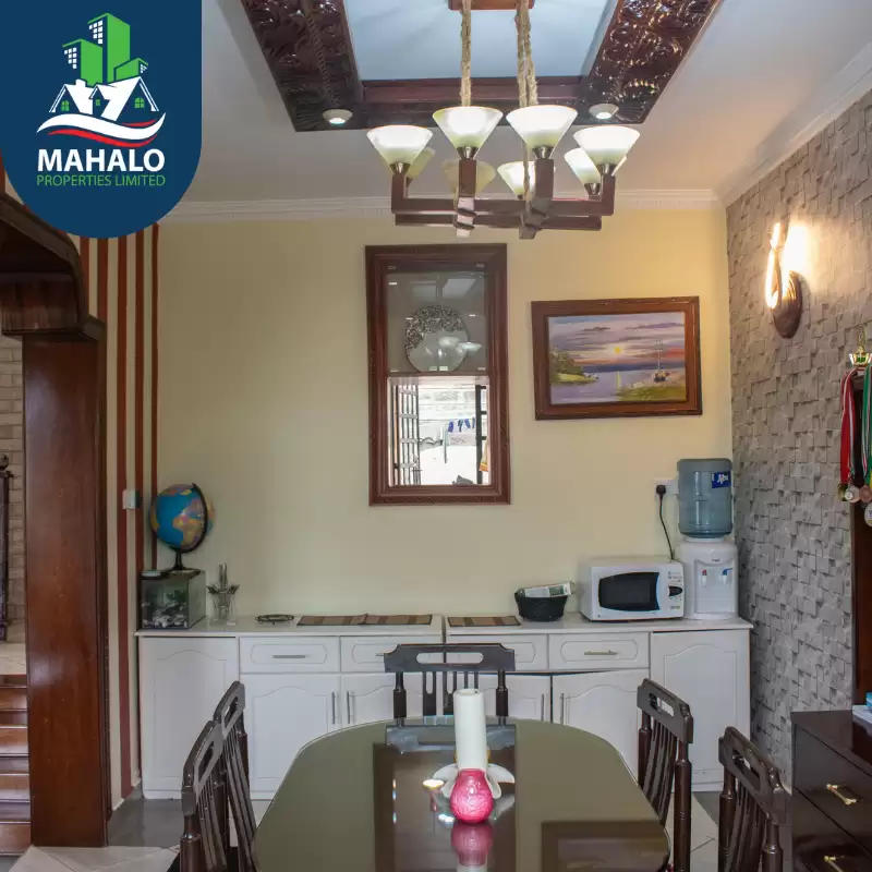 4 bedroom maisonette for sale in Guango estate Muchatha Image