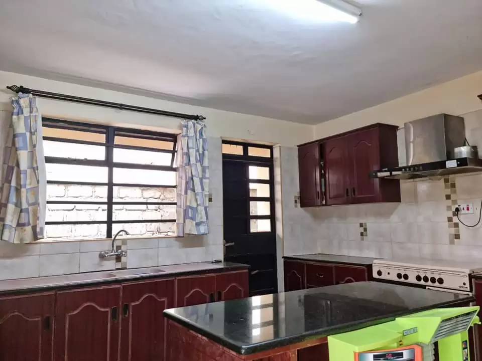 4 bedroom mansion for rent in Ruiru VarsityVille Image