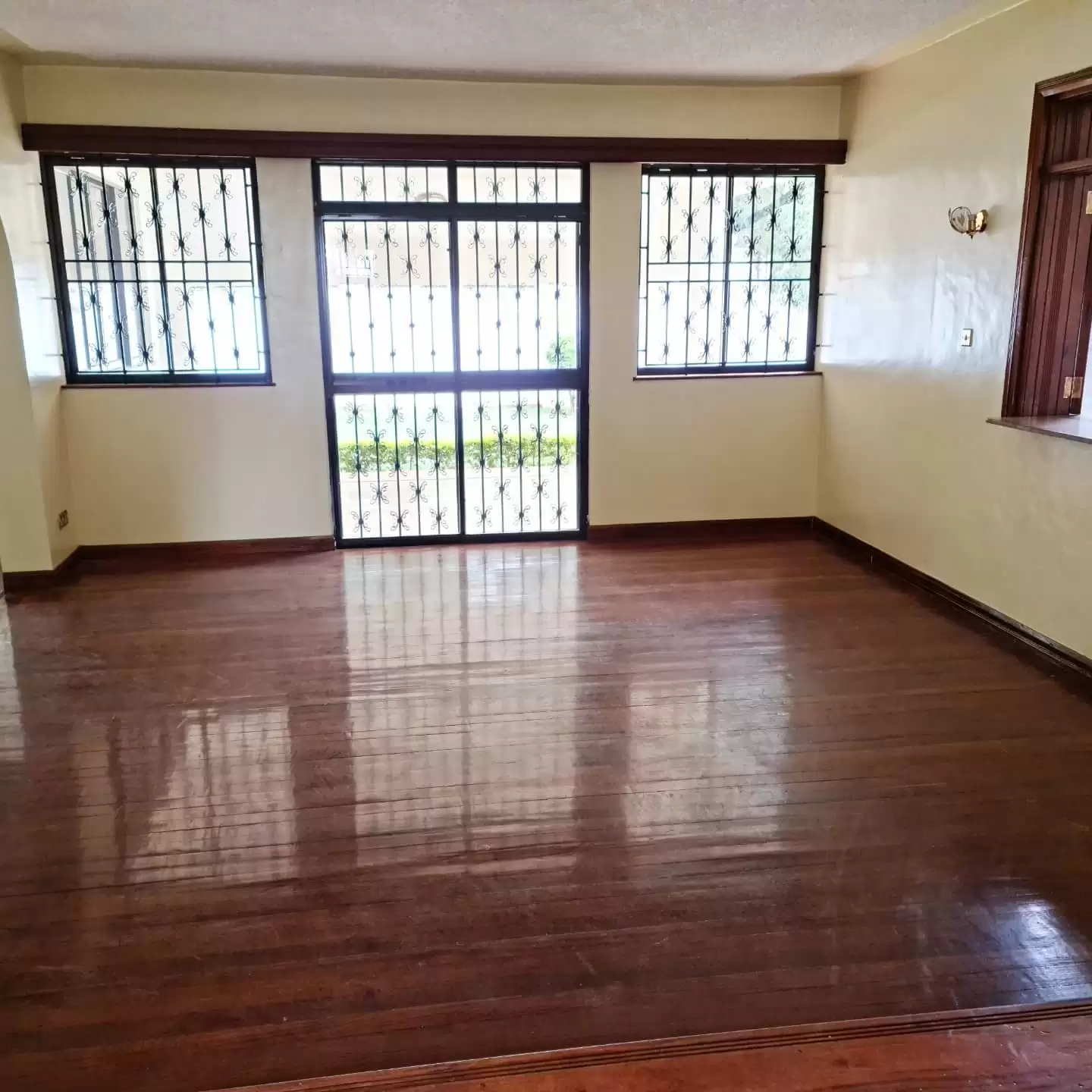 4 bedroom mansion for rent in Runda Image