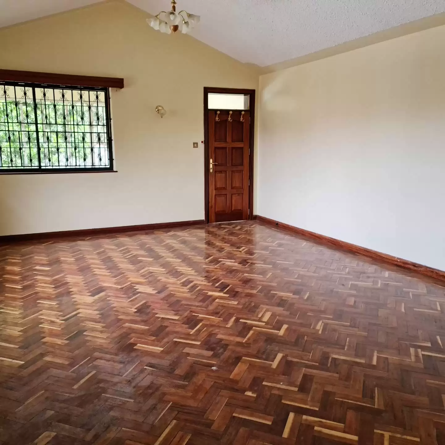 4 bedroom mansion for rent in Runda Image