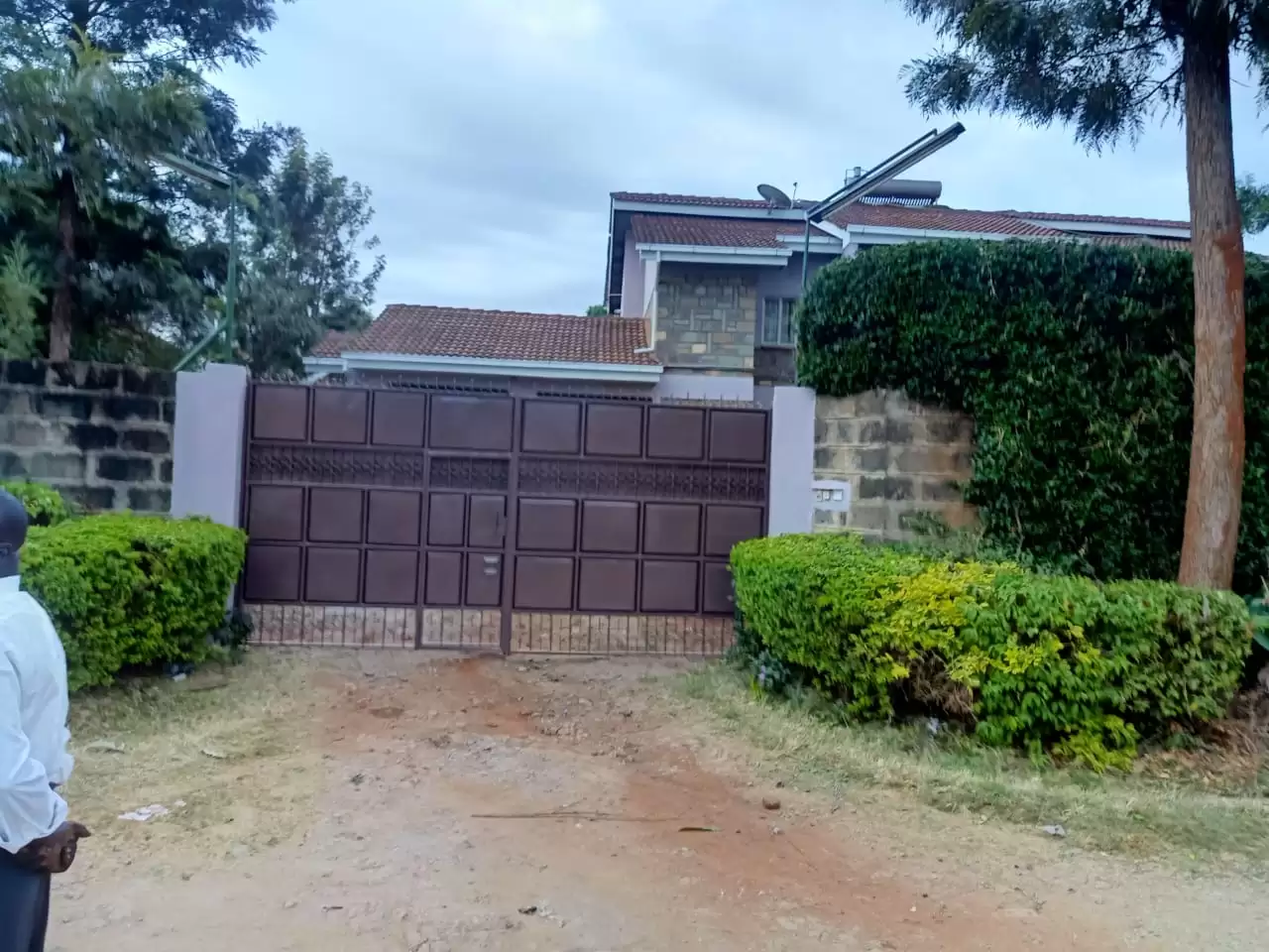 4 bedroom mansion for rent in Thome Estate Image