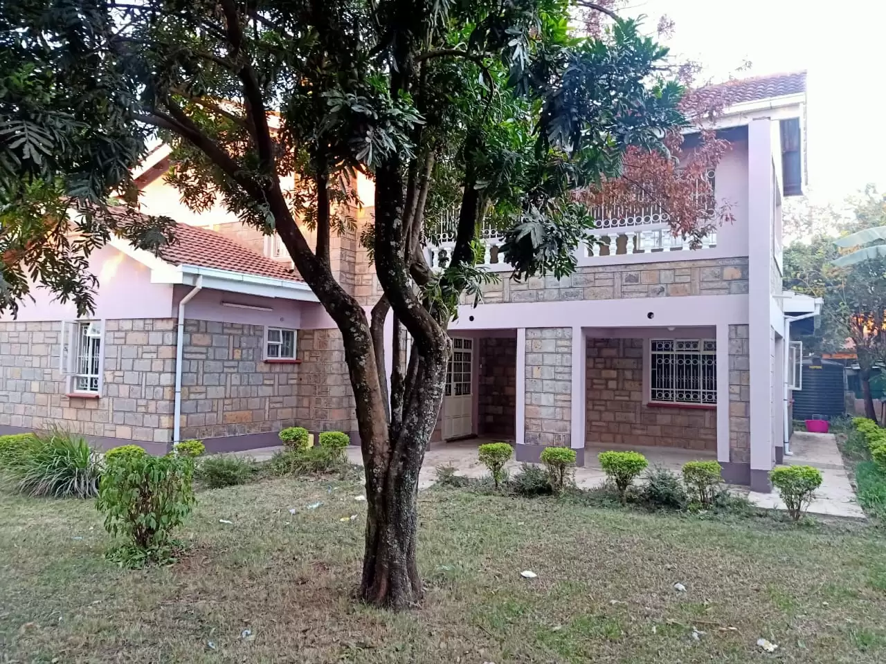 4 bedroom mansion for rent in Thome Estate in Thome, Nairobi, Kenya