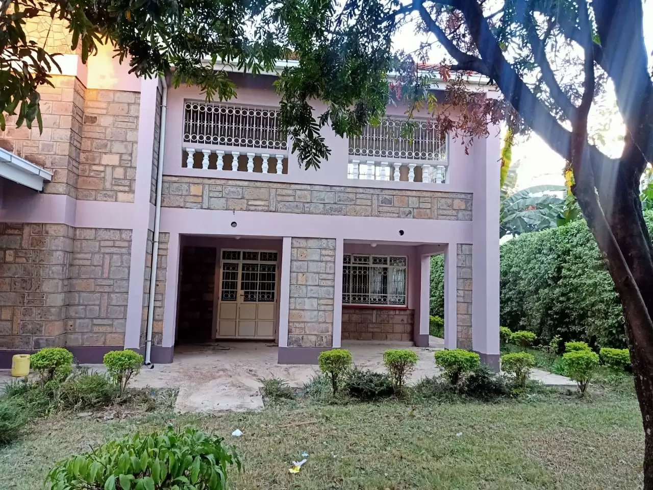 4 bedroom mansion for rent in Thome Estate in Thome, Nairobi, Kenya