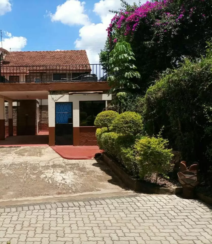 4 bedroom own compound for rent in Kilimani Image