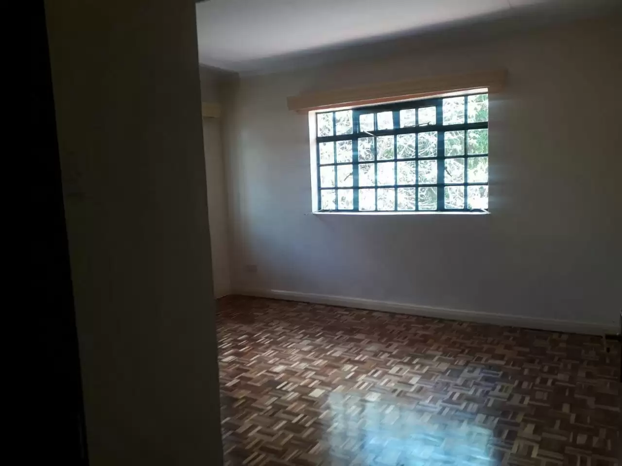 5 bedroom commercial house for rent in Kileleshwa Image