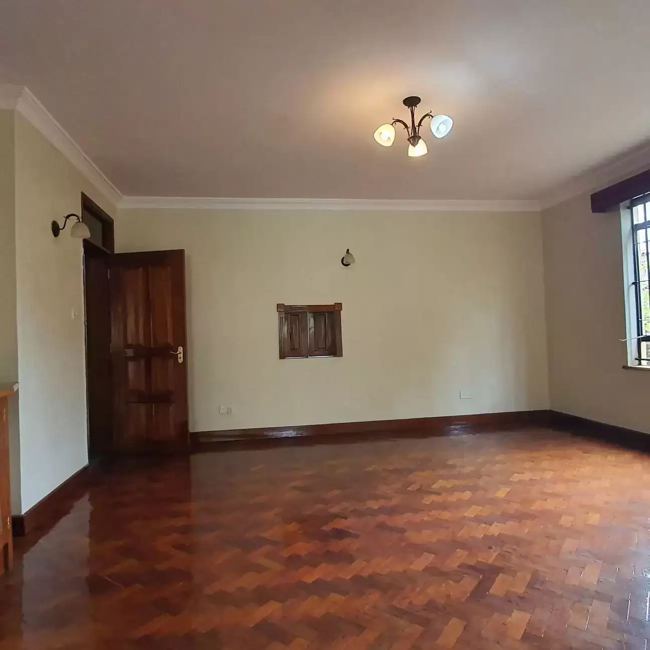 5 bedroom house for rent in Runda Image