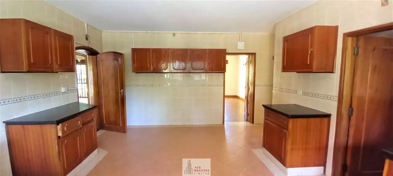 5 bedroom house for sale in Gigiri Image