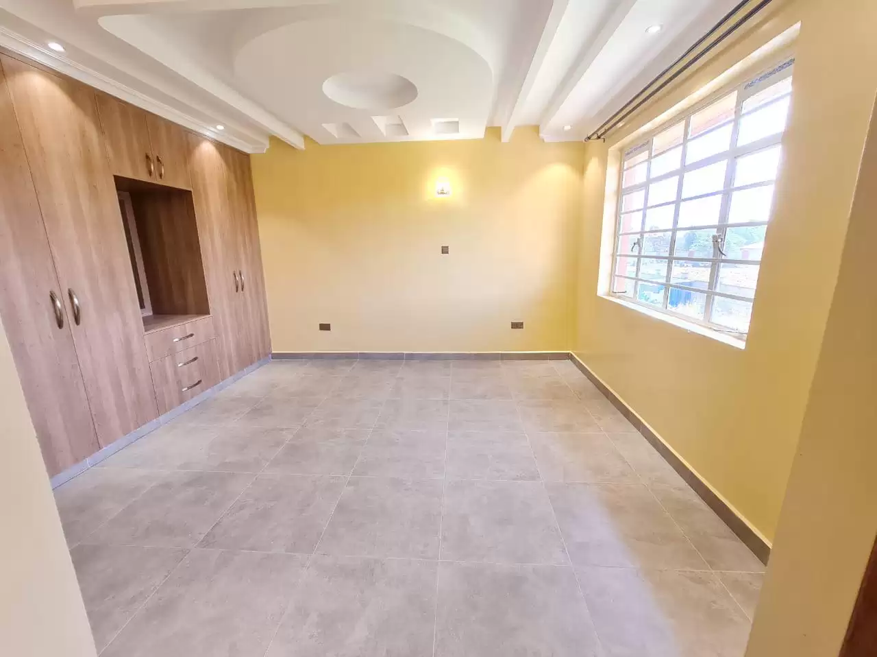 5 bedroom mansion for sale along Kenyatta road Image