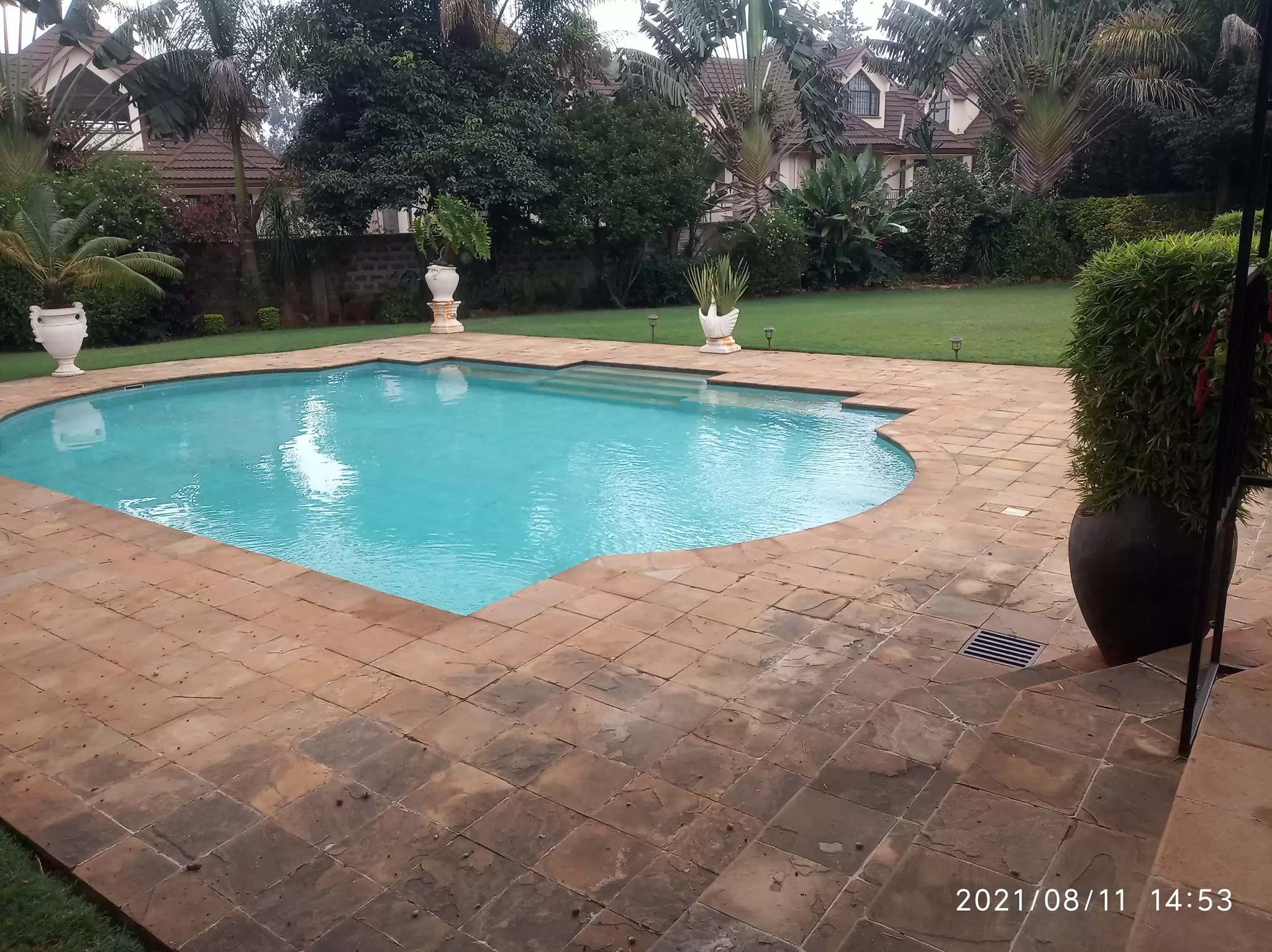 5 bedroom mansion for sale in Runda Image