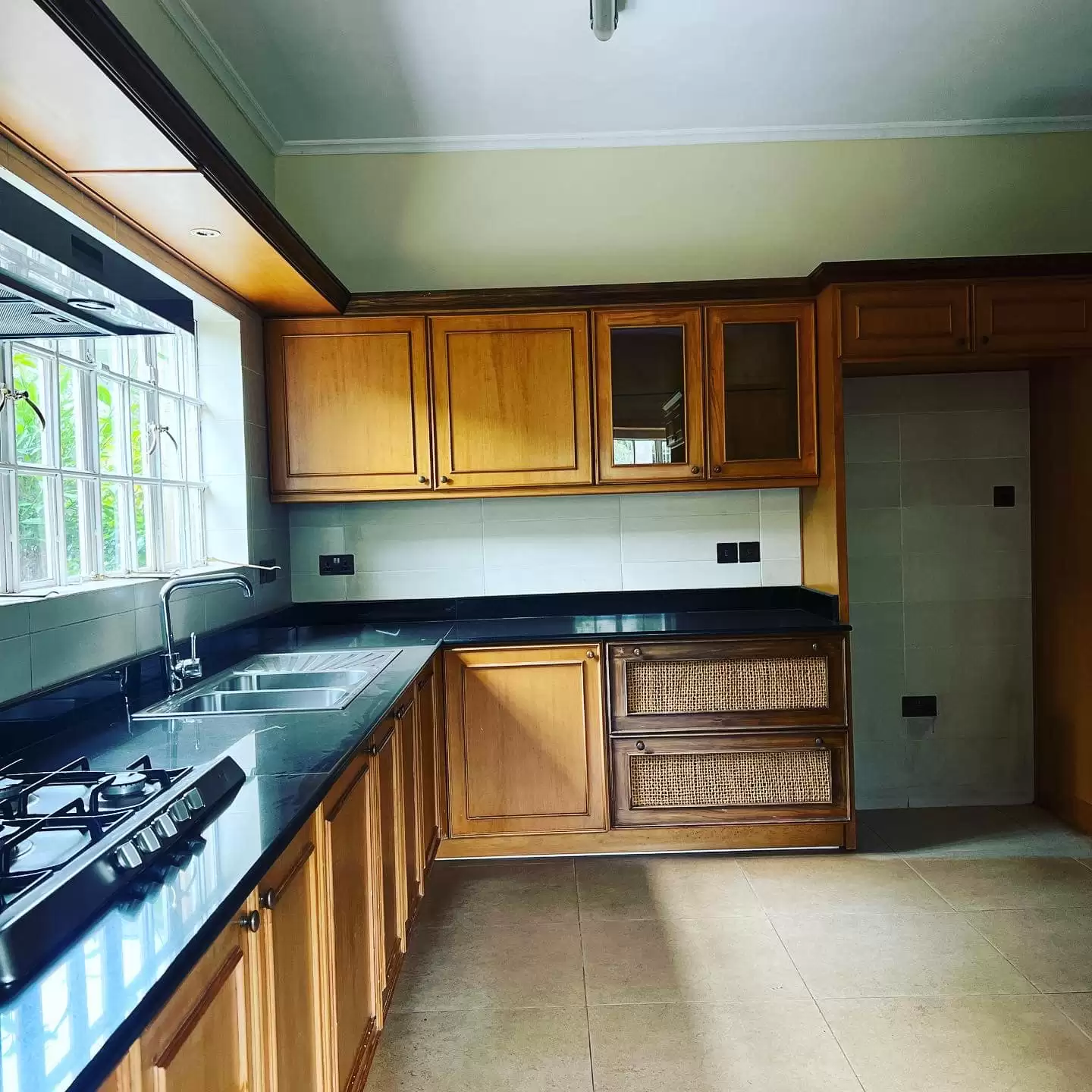 6 bedroom house for rent in Kitisuru Image