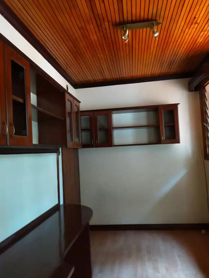 6 bedroom house for rent in Lavington Image