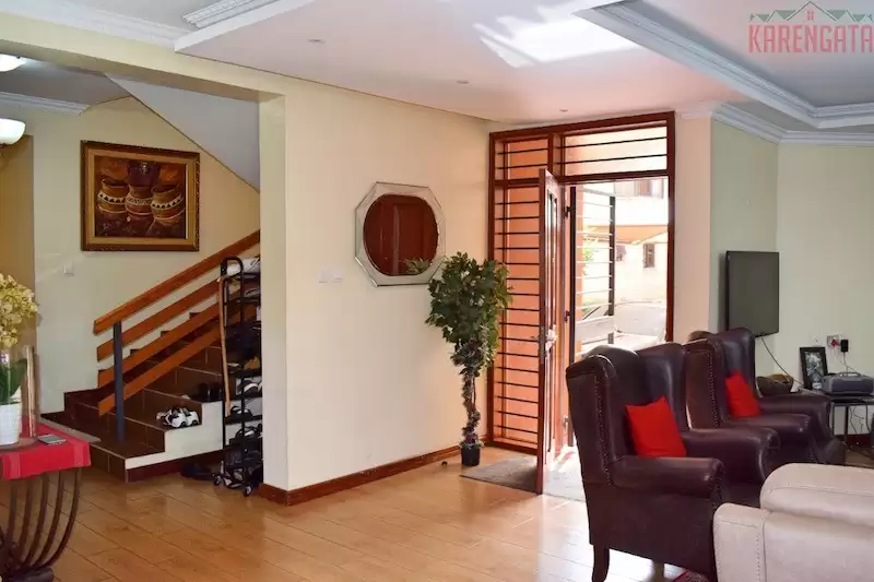 6 bedroom townhouse for sale in Lavington Image